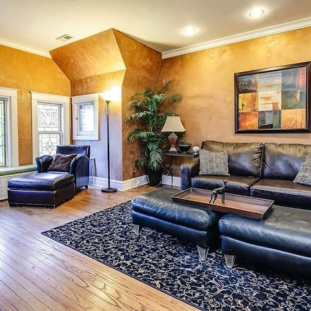 דירות שיקגו Historic And Unique Brownstone In Gold Coast - Downtown - 3 מראה חיצוני תמונה