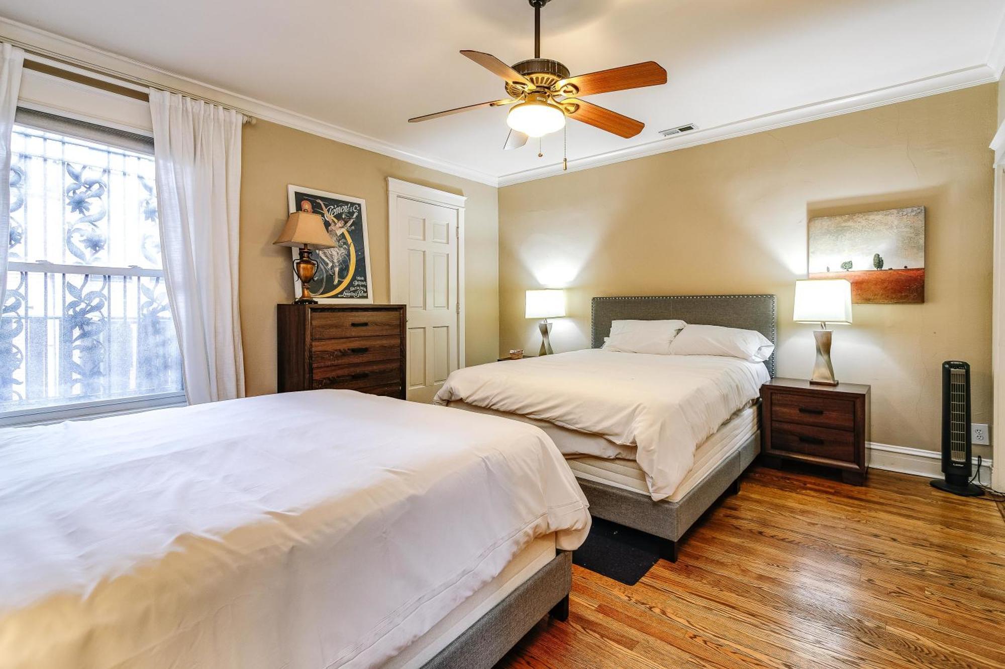 דירות שיקגו Historic And Unique Brownstone In Gold Coast - Downtown - 3 מראה חיצוני תמונה